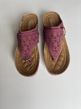 Burgandy Flip Flop Wedge Heel  Sandals Size 8.5